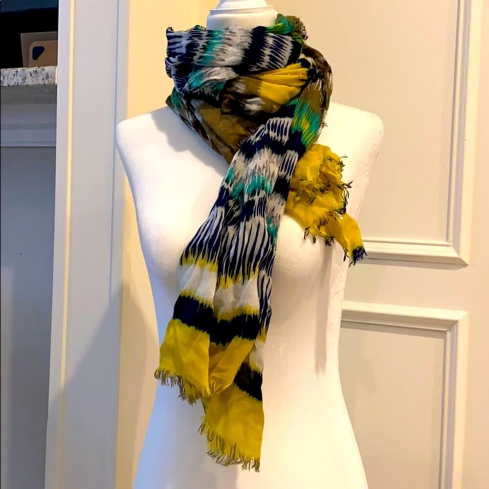 🔥 2/$15 Boho Frayed Scarf